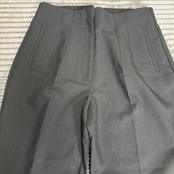 Zara pleated front  Black womens Dress Pant trousers EUC - Picture 2 of 7